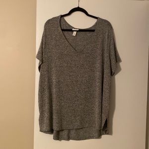 Ava and Viv gray top